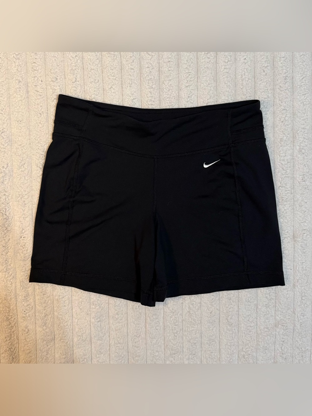 Nike DRI-FIT women’s black stretch athletic pull-on shorts S
